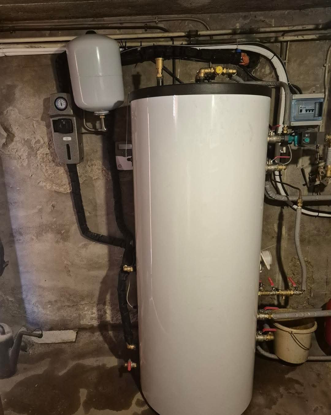 Installation intérieure du système de chauffage solaire après les travaux